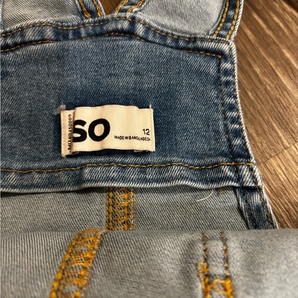 SO girls Jean overalls size 12. - Picture 3 of 3